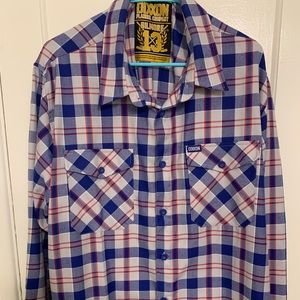 Men’s long sleeve button up flannel
